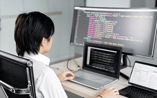 运城 api php源码,下载的php源码怎么运行呢？